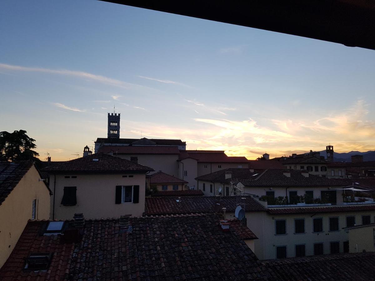 La Terrazza Fra Le Torri Apartment Lucca Luaran gambar