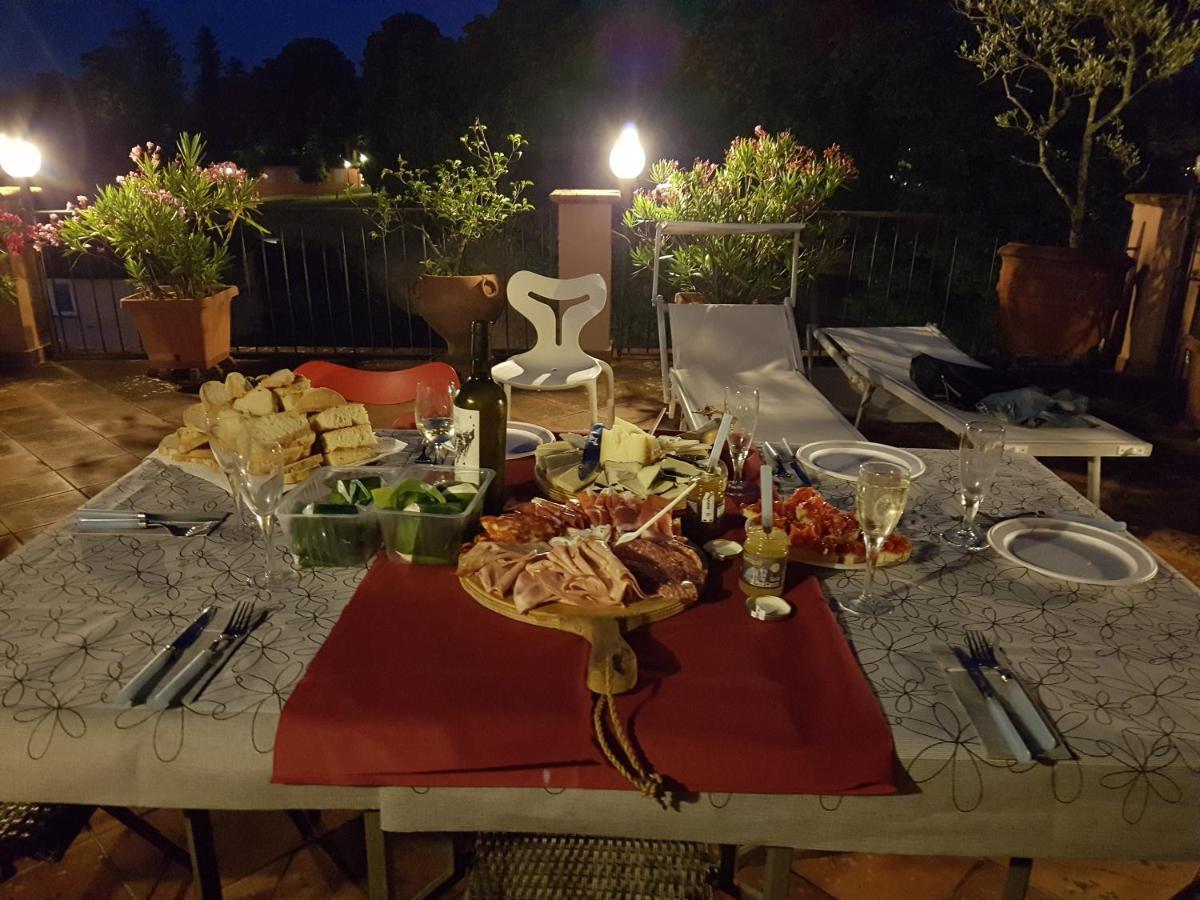 La Terrazza Fra Le Torri Apartment Lucca Luaran gambar