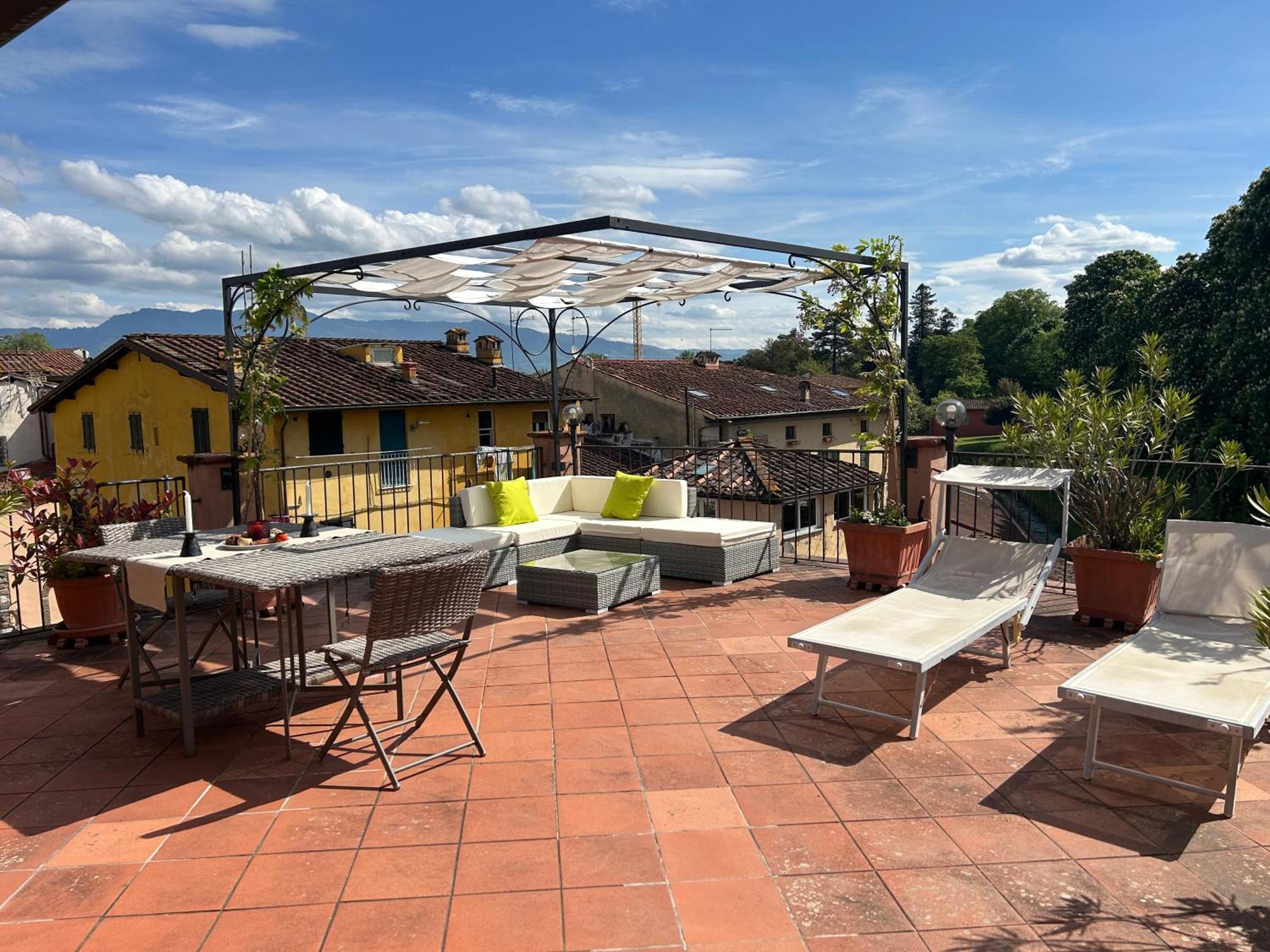 La Terrazza Fra Le Torri Apartment Lucca Luaran gambar