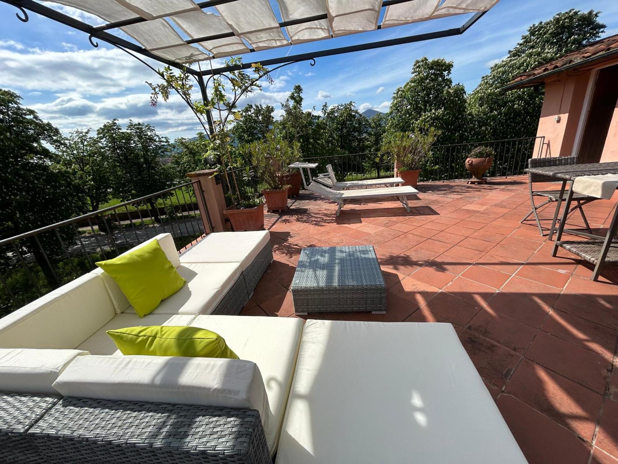 La Terrazza Fra Le Torri Apartment Lucca Luaran gambar