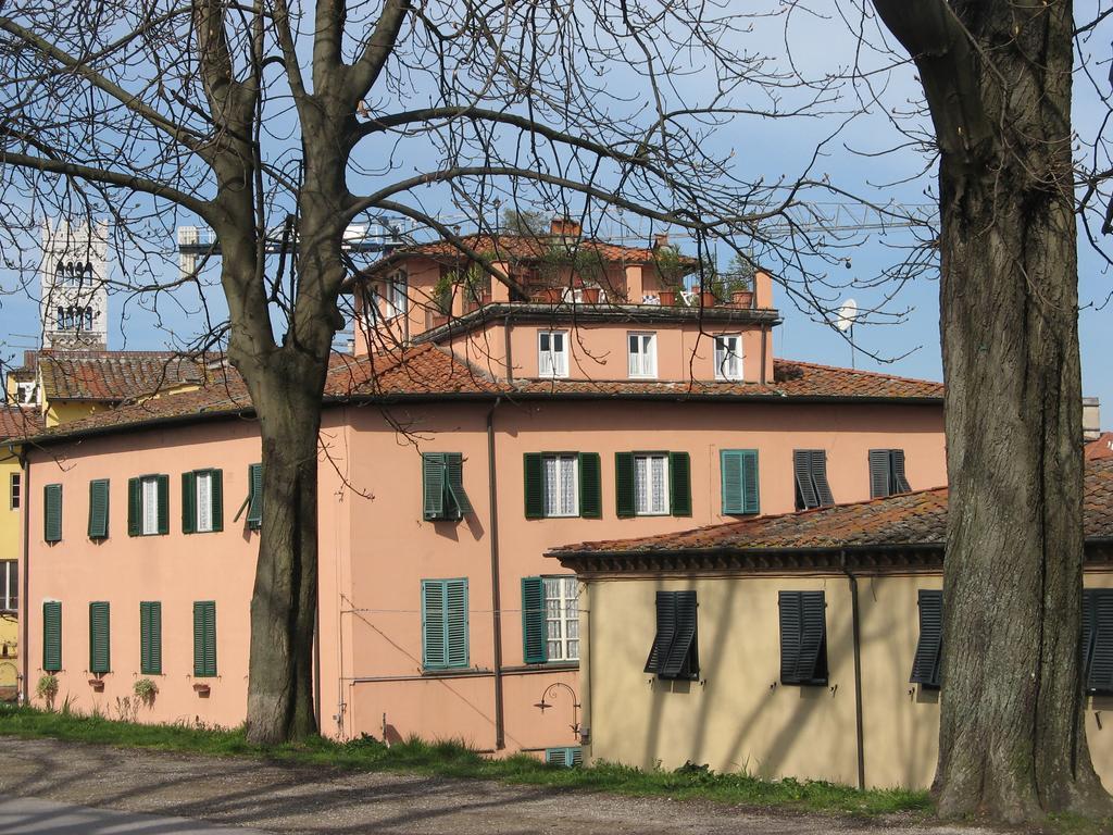 La Terrazza Fra Le Torri Apartment Lucca Luaran gambar